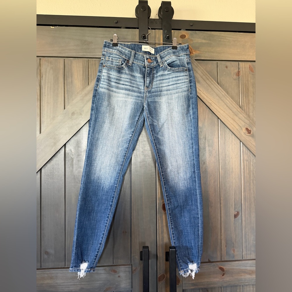 BKE Victoria Universal Fit Mid-Rise Ankle skinny. LIKE NEW